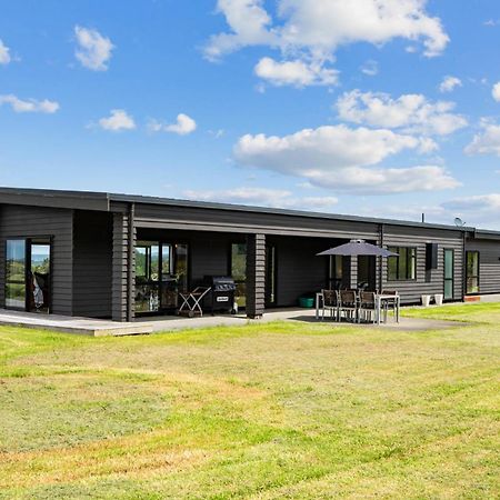 Mangawhai Magic - Mangawhai Heads Holiday Home Exterior photo