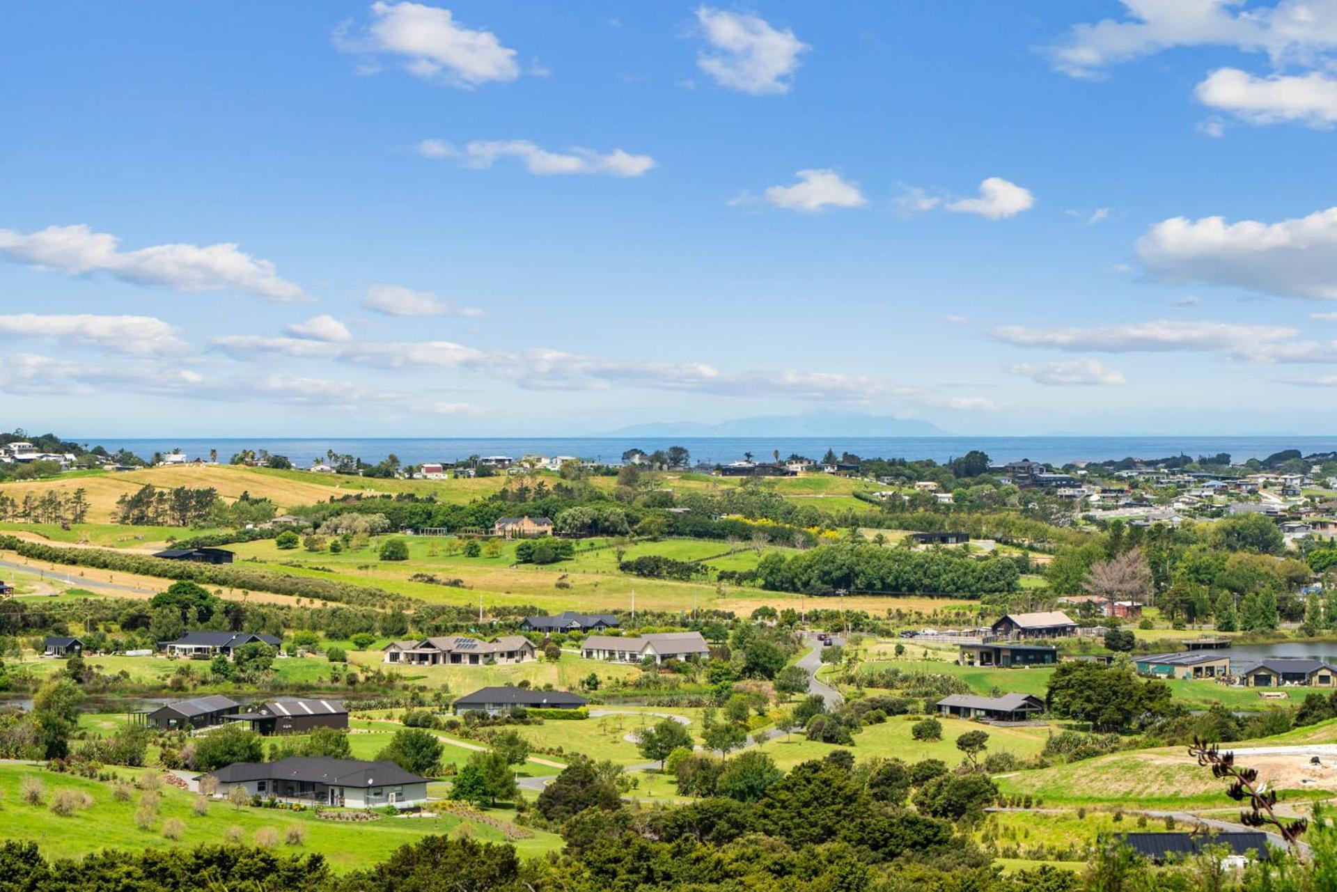 Mangawhai Magic - Mangawhai Heads Holiday Home Exterior photo